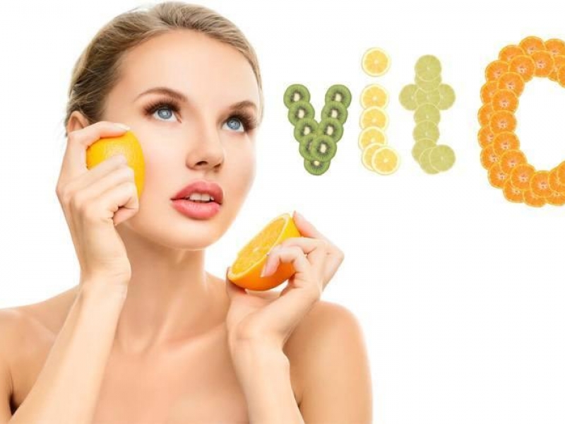 Come, quando e quanta Vitamina C assumere al giorno